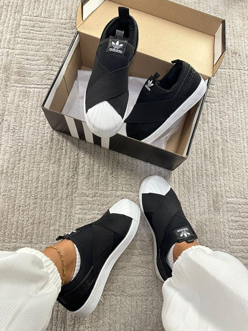 Adidas Slip On Preto e Branco